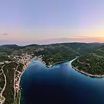 Apartahotel Juje Povlja (Brac)